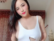 Chinese model RuiRui selfie